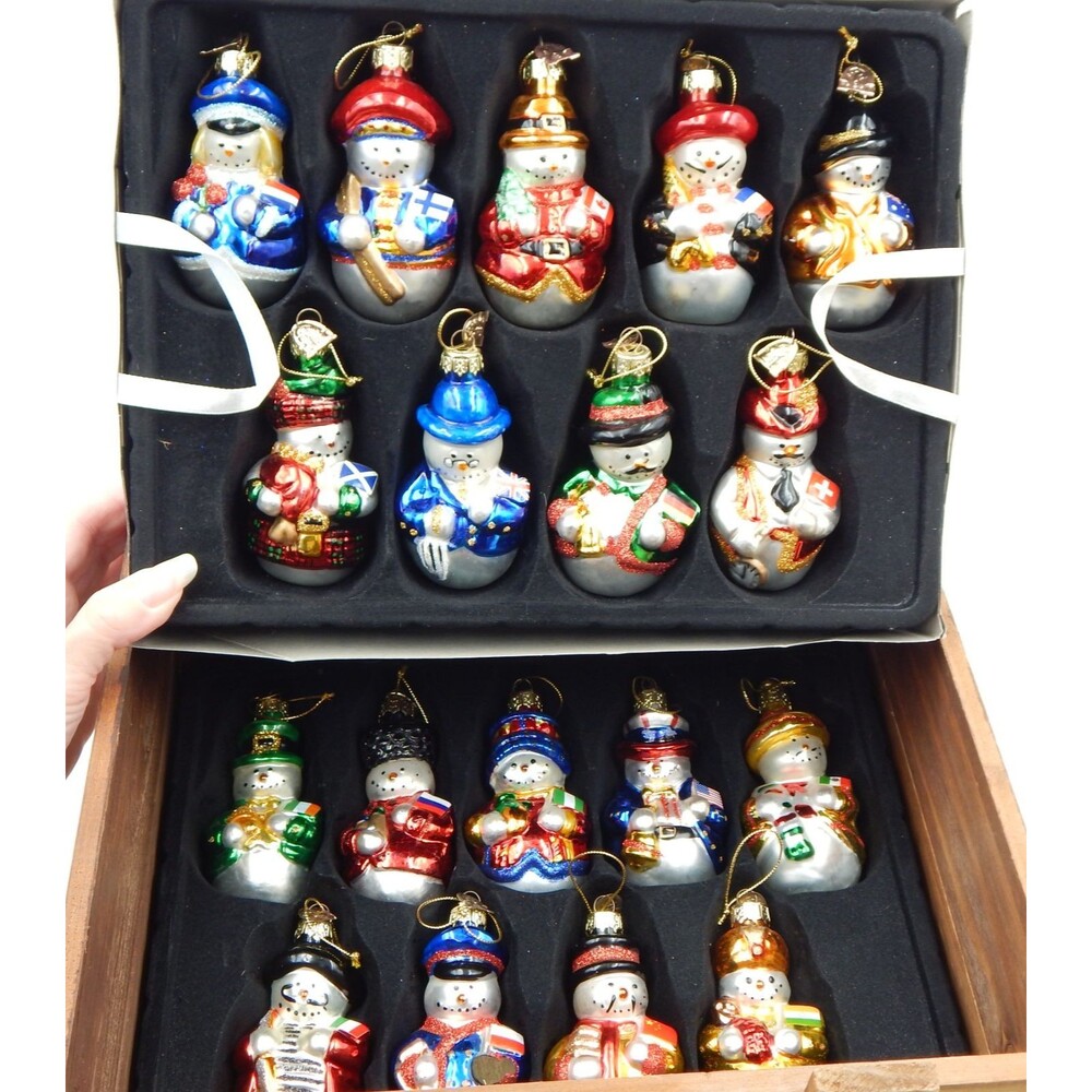 Thomas Pacconi 18 Blown Glass Snowman Around the World 2002 Wood Crate COA